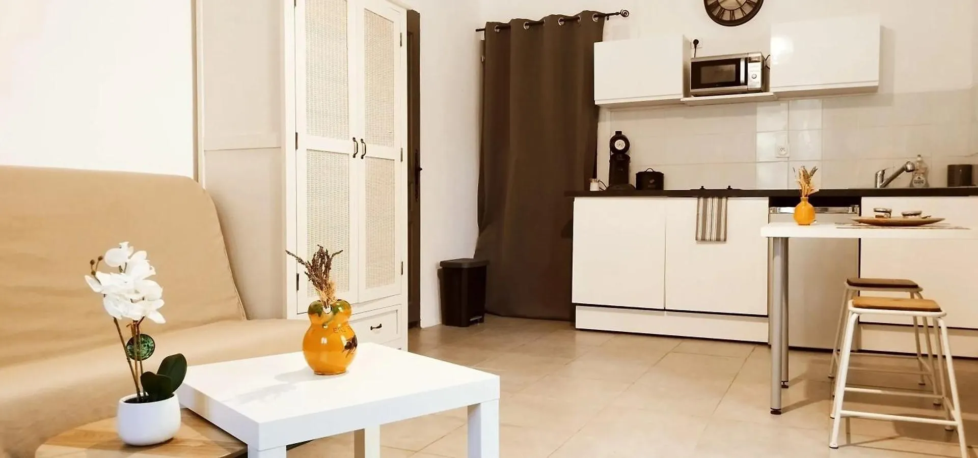 דירה Studio Charmant Dans Un Ancien Moulin Pres D'Orange 30 M² Piscine צרפת